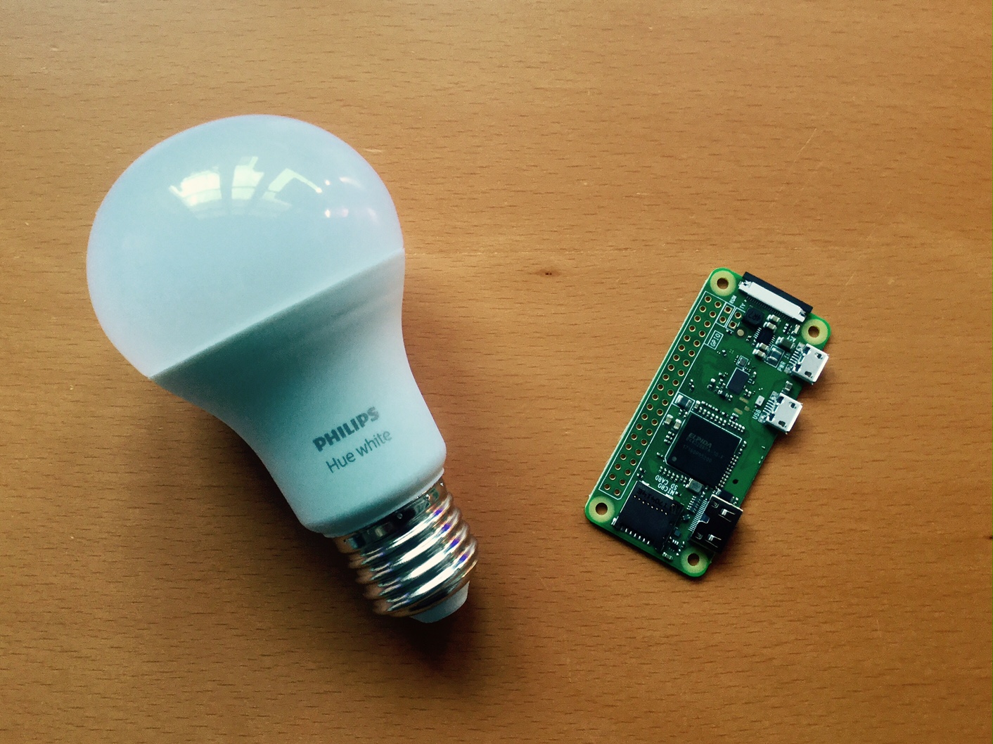 Philips Hue and a Raspberry PI.. The perfect fit!